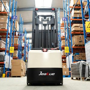 The Importance of Industrial Cleaning Equipment in Dust-Free Environments