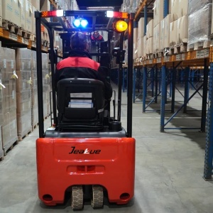 TCL122 Three-Wheels Forklift Dual Drive Smooth Maneuverability
