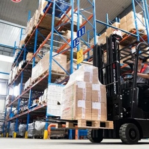 EFS151 Hydraulic Steering Electric Forklift Stable Operation