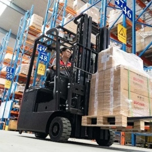 1.5 Ton Three Wheel Forklift Cost-Effective Industrial Use