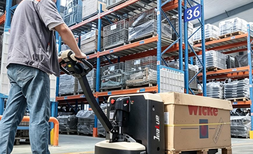 The Circular Economy: Giving Electric Forklift Batteries a Second Life