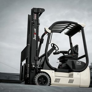 The Art of Motion: Best Practices for Fleet Management in Busy Distribution Centers