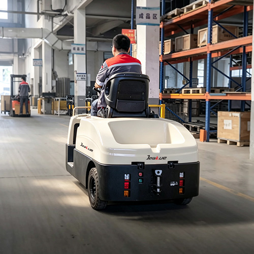 Customer Case: How a Builders Merchant Electrified a 180-Truck Fleet