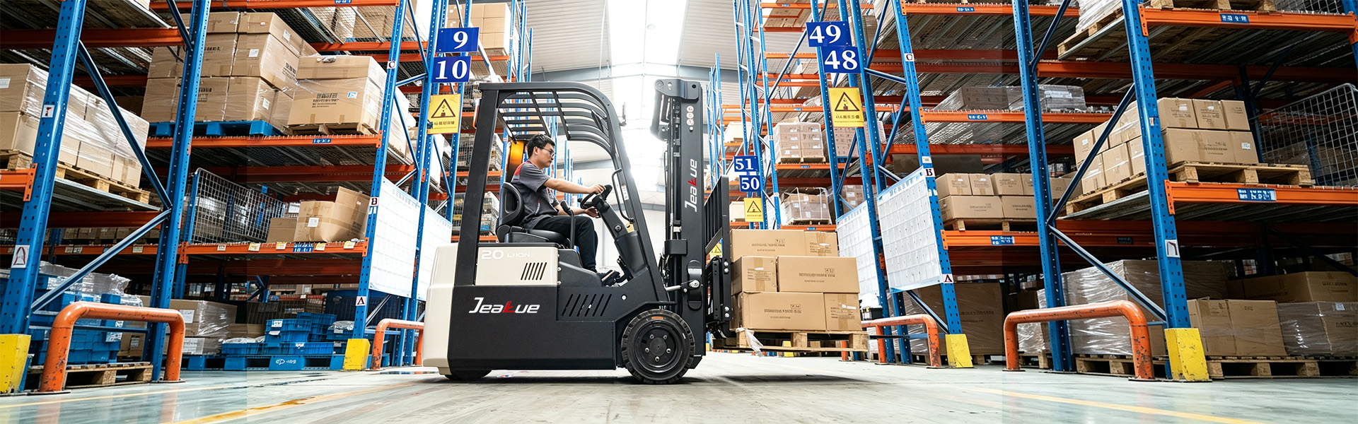Compact Three Wheel Forklift: The Agile Solution for Tight Spaces