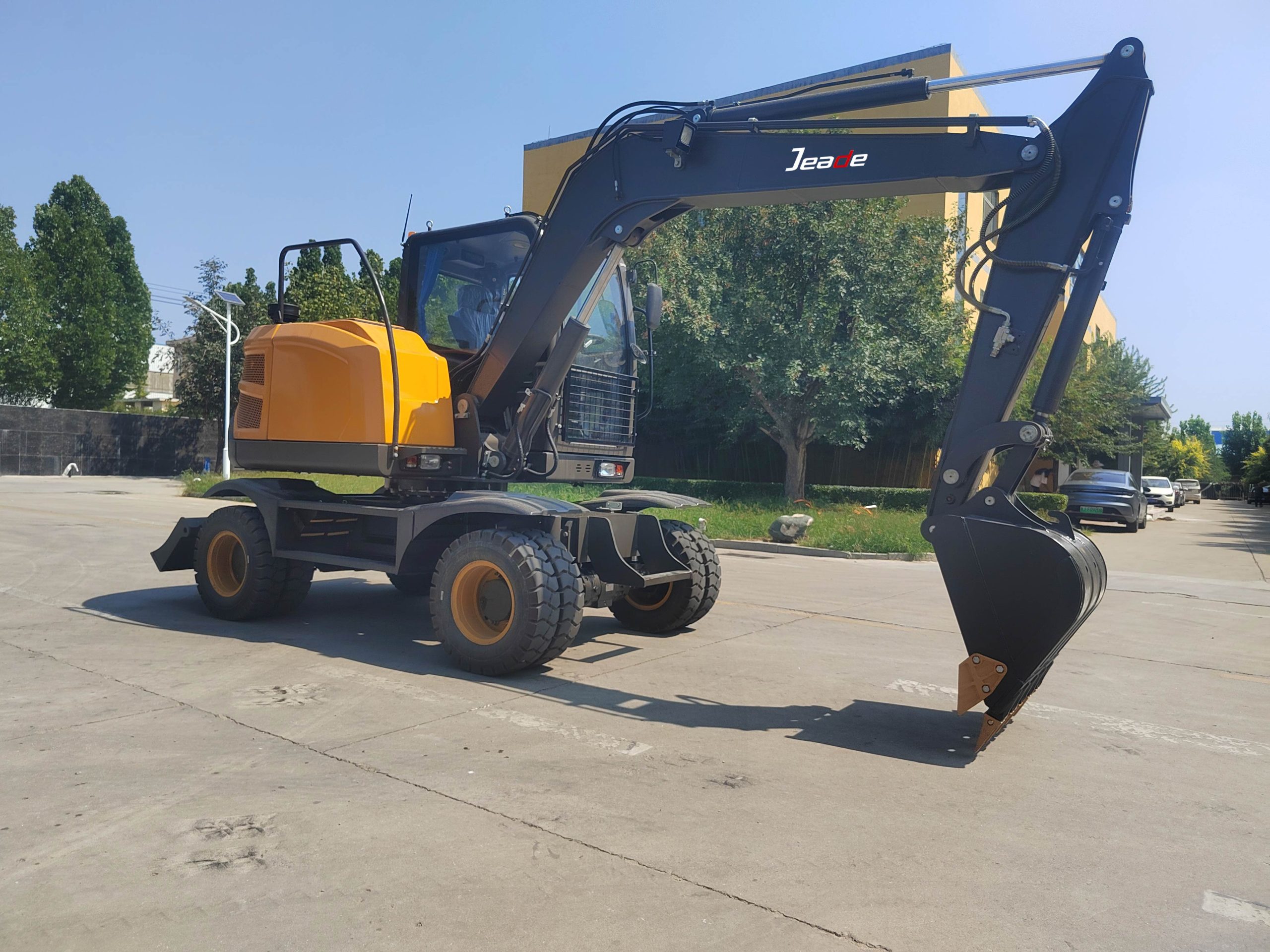 6.5 Ton(14330.03 lb) Diesel Wheel Excavator-JH9065 - Image 4