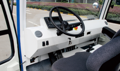 200 Ton Internal Combustion Aircraft Tow Tractor-DT160 - Image 3