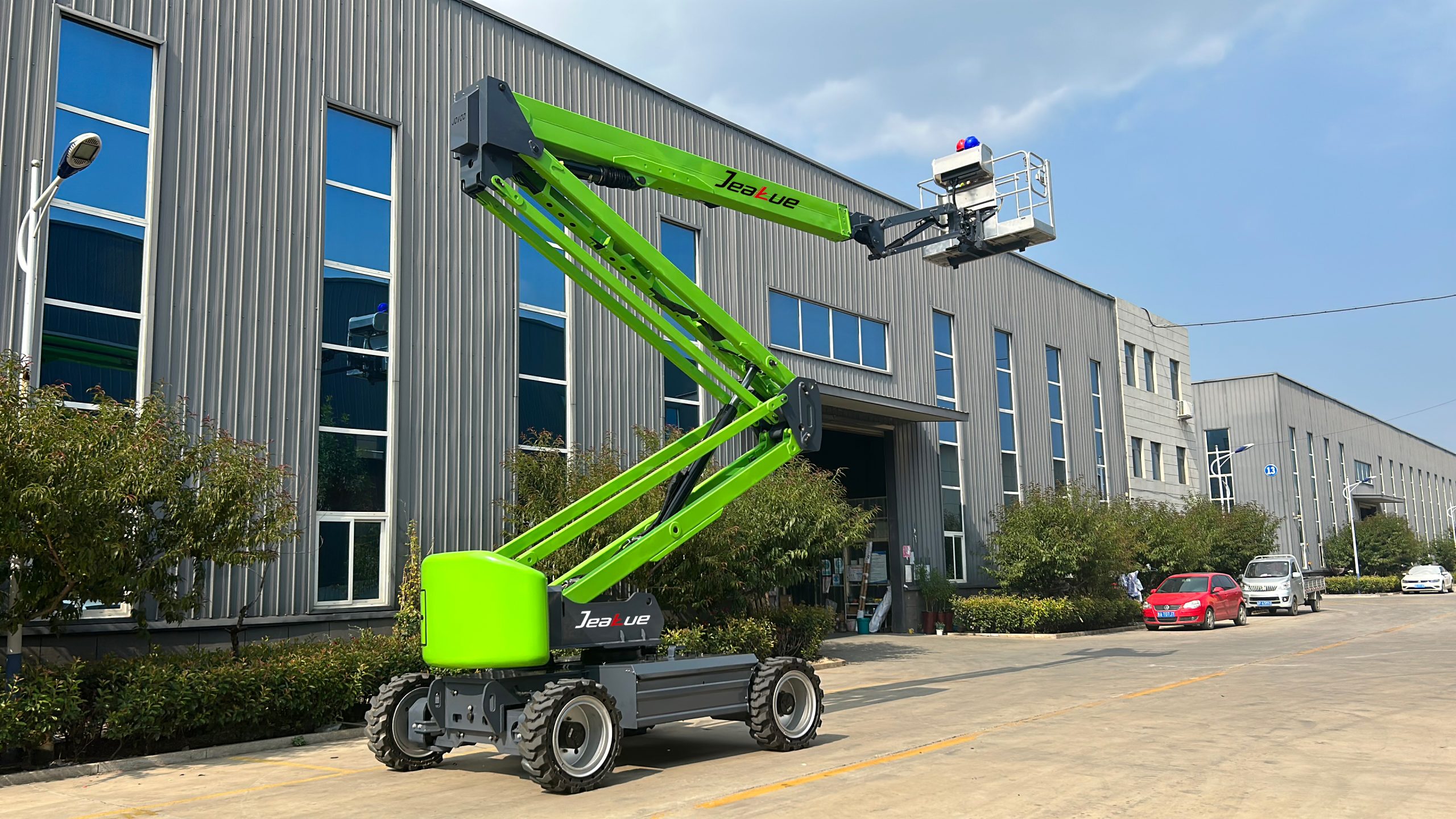 0.23-0.35Ton(507.06 lb/771.62 lb) 20.2-22.5M(66.27 ft/73.82 ft) Electric Articulating Boom Lift-V18/V20 - Image 4