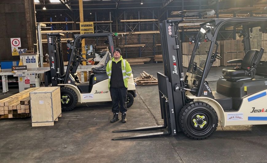 How a Major UK Builder’s Merchant Is Electrifying a 180-Truck Fleet with JK
