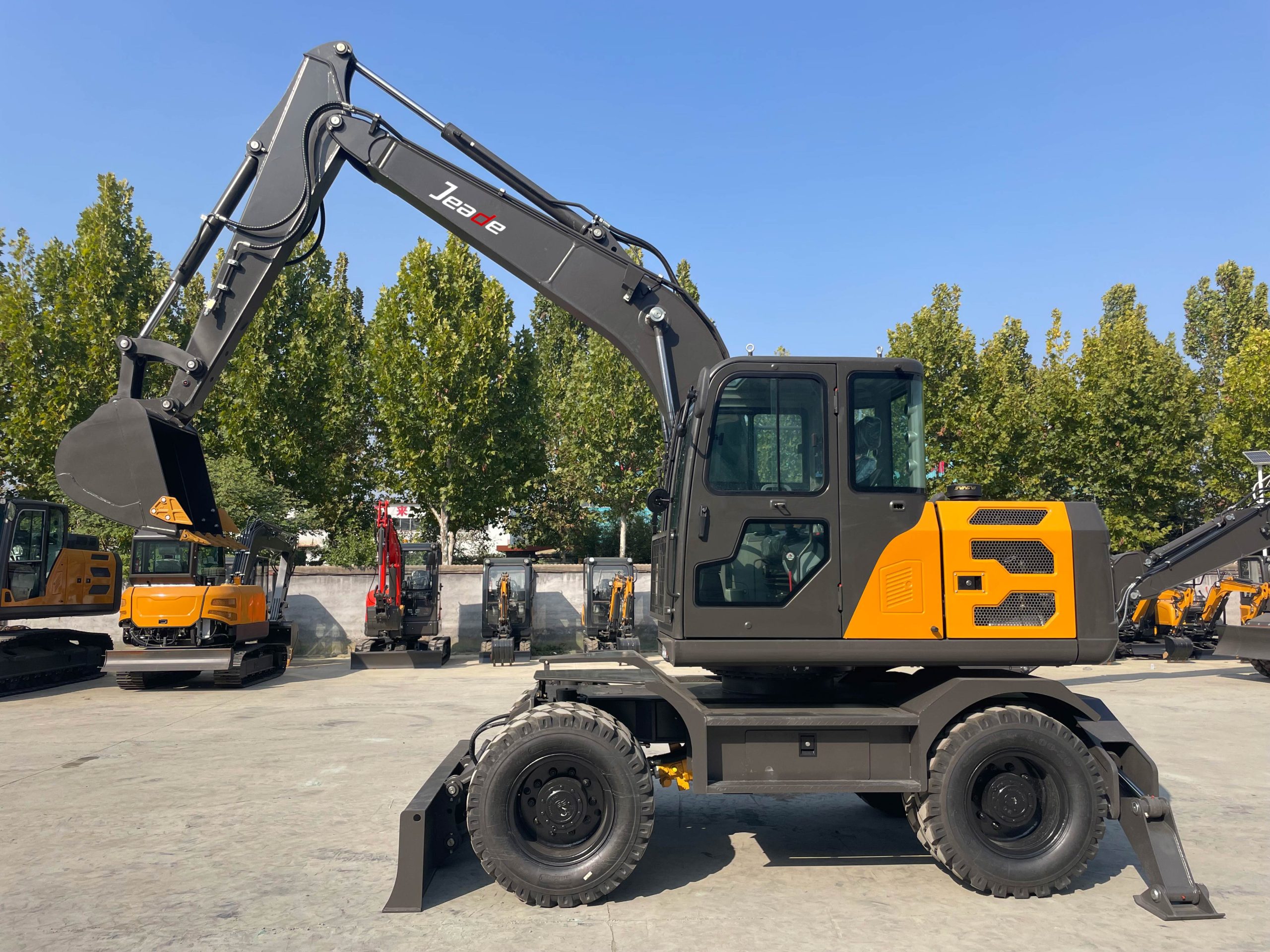12 Ton(26455.44 lb) Diesel Wheel Excavator-JH9120 - Image 6